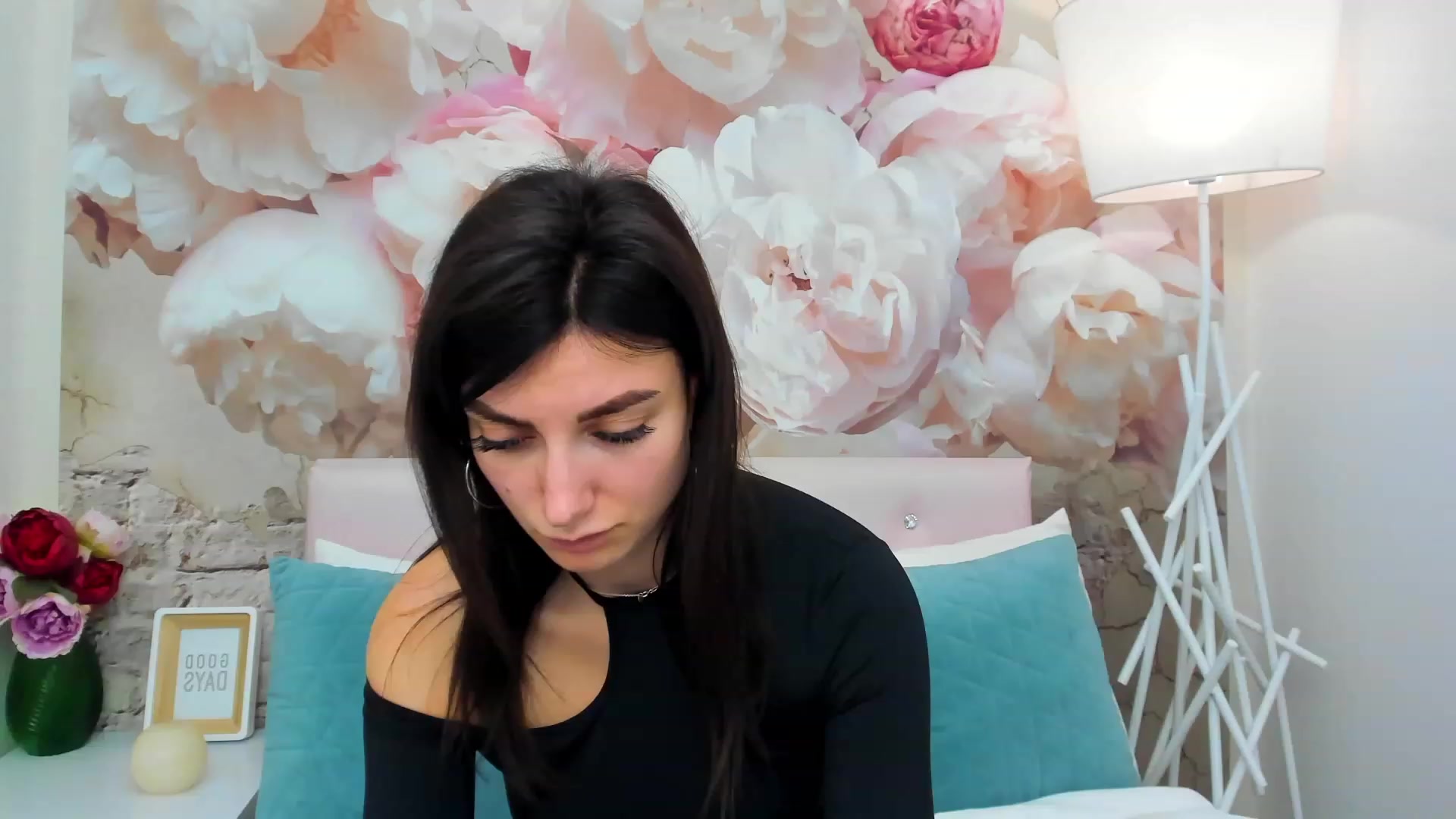 Gallery image thumbnail from SandraFitt's myfreecams stream on, 03/07/2023, 10:00 image 12 of 20