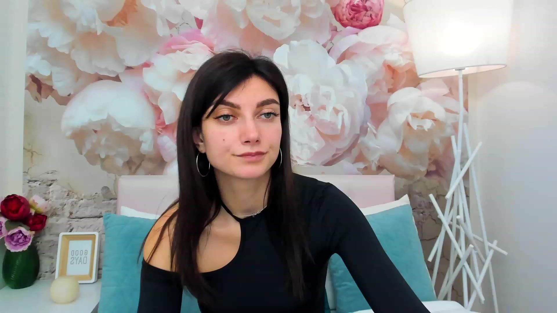 Gallery image thumbnail from SandraFitt's myfreecams stream on, 03/07/2023, 10:00 image 1 of 20