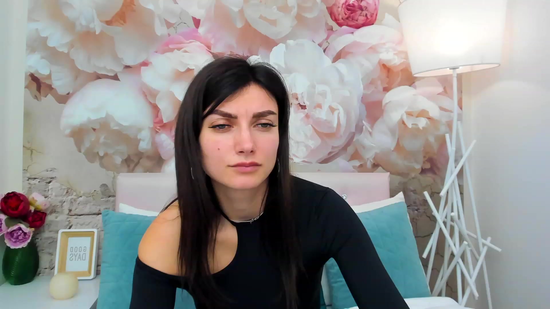 Gallery image thumbnail from SandraFitt's myfreecams stream on, 03/07/2023, 10:00 image 17 of 20