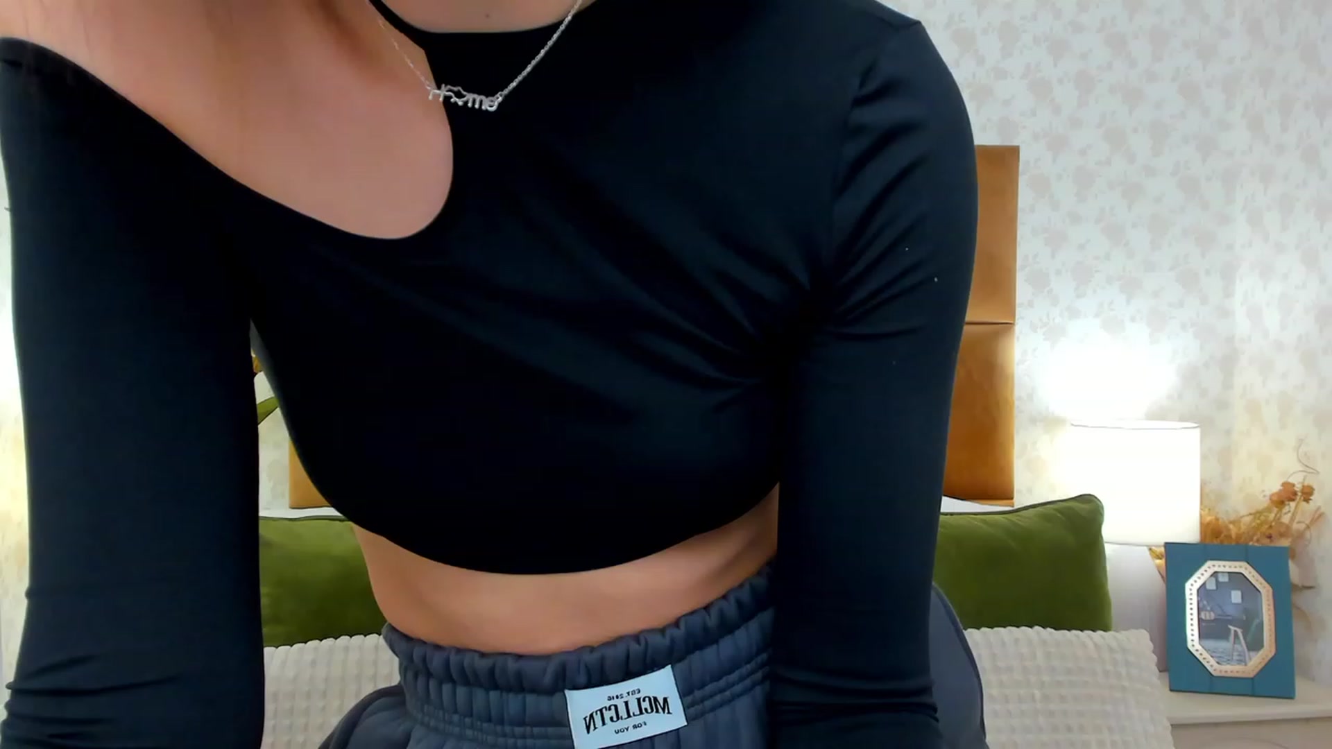 Gallery image thumbnail from SandraFitt's myfreecams stream on, 03/22/2023, 10:43 image 18 of 20