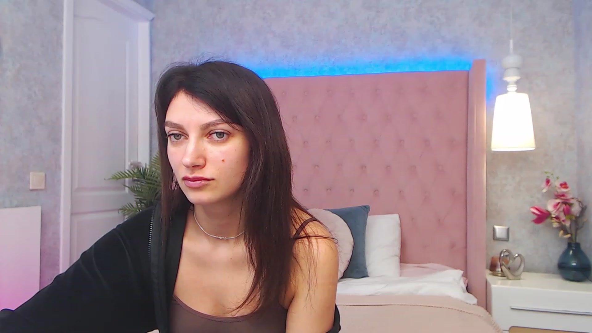 Gallery image thumbnail from SandraFitt's myfreecams stream on, 03/26/2023, 12:01 image 11 of 20