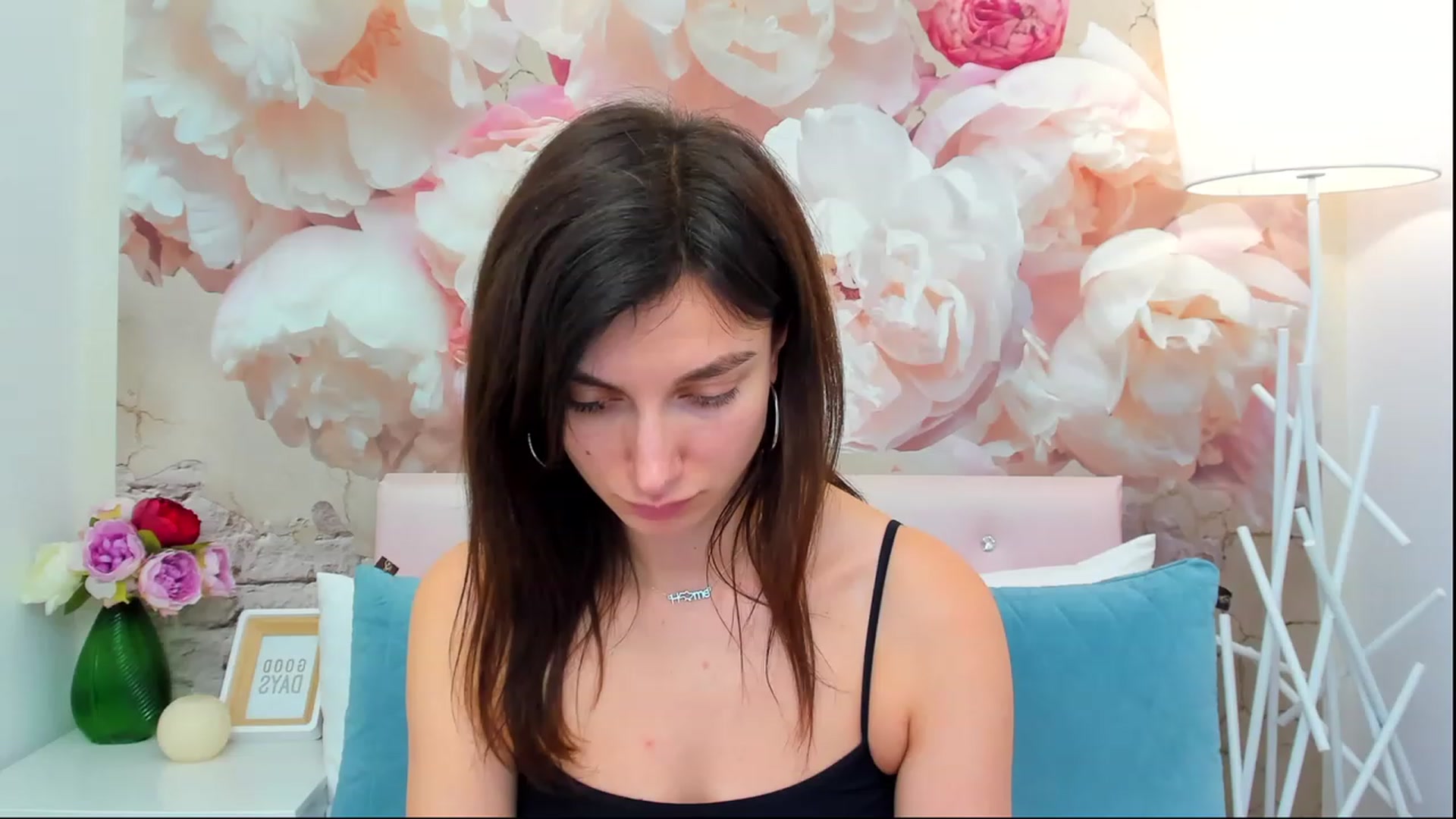 Gallery image thumbnail from SandraFitt's myfreecams stream on, 04/17/2023, 11:31 image 17 of 20