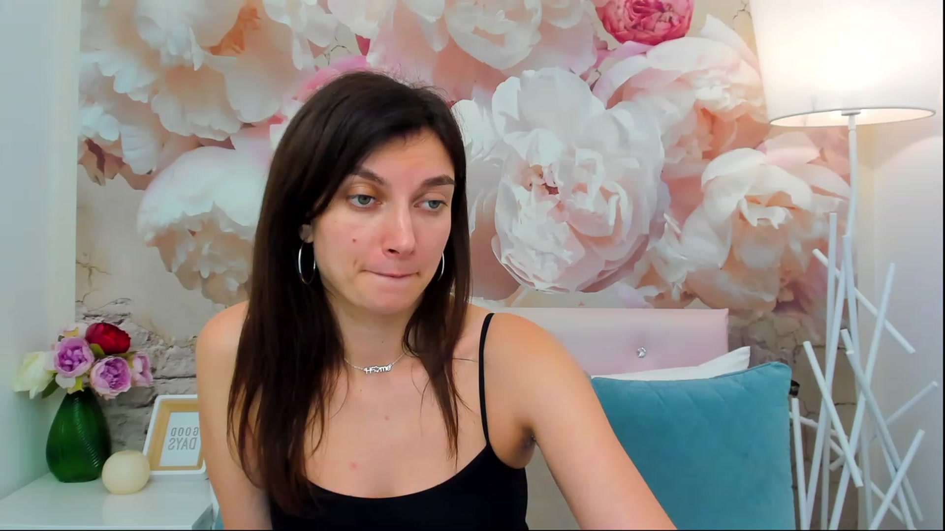 Gallery image thumbnail from SandraFitt's myfreecams stream on, 04/17/2023, 11:31 image 16 of 20