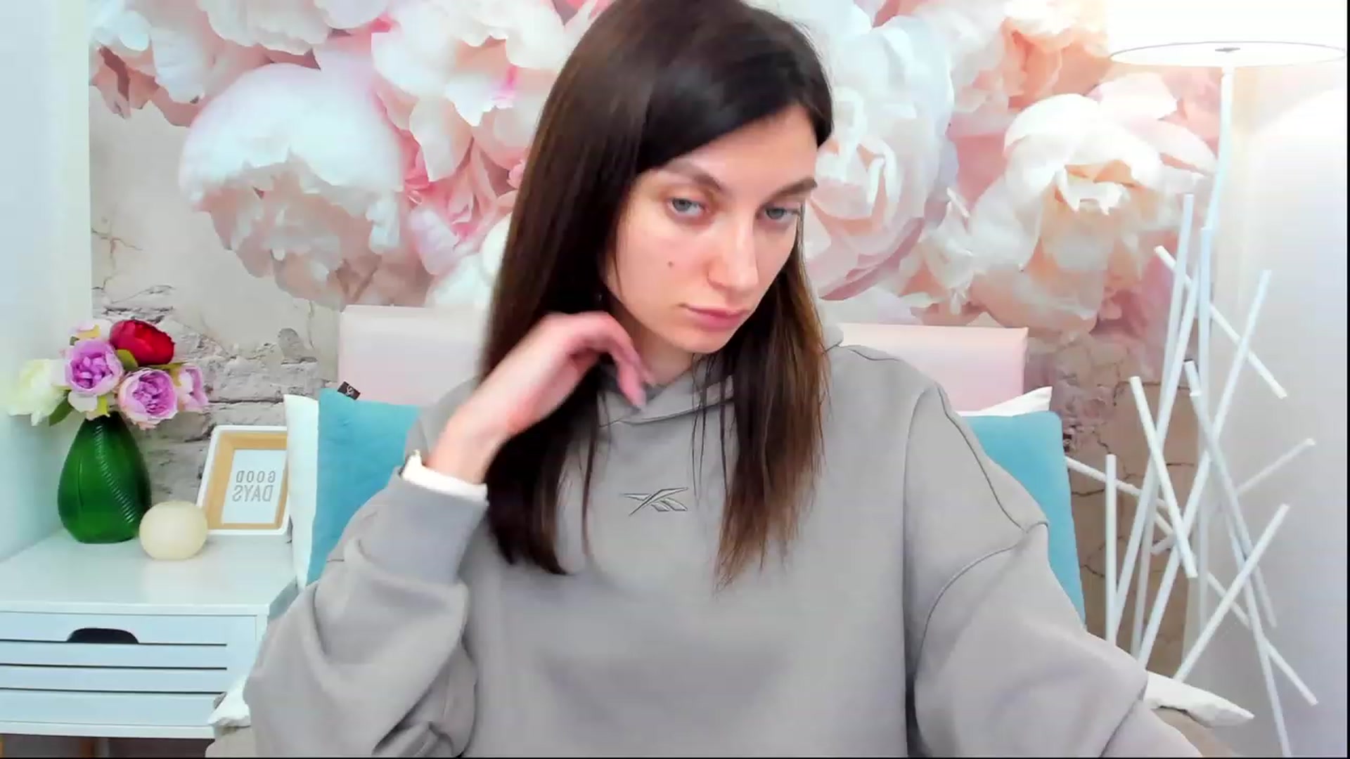 Gallery image thumbnail from SandraFitt's myfreecams stream on, 04/17/2023, 11:57 image 17 of 20