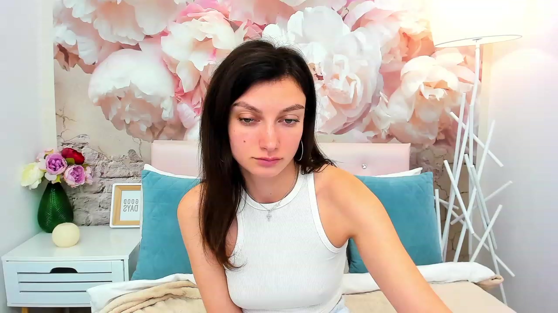 Gallery image thumbnail from SandraFitt's myfreecams stream on, 05/10/2023, 10:23 image 15 of 20