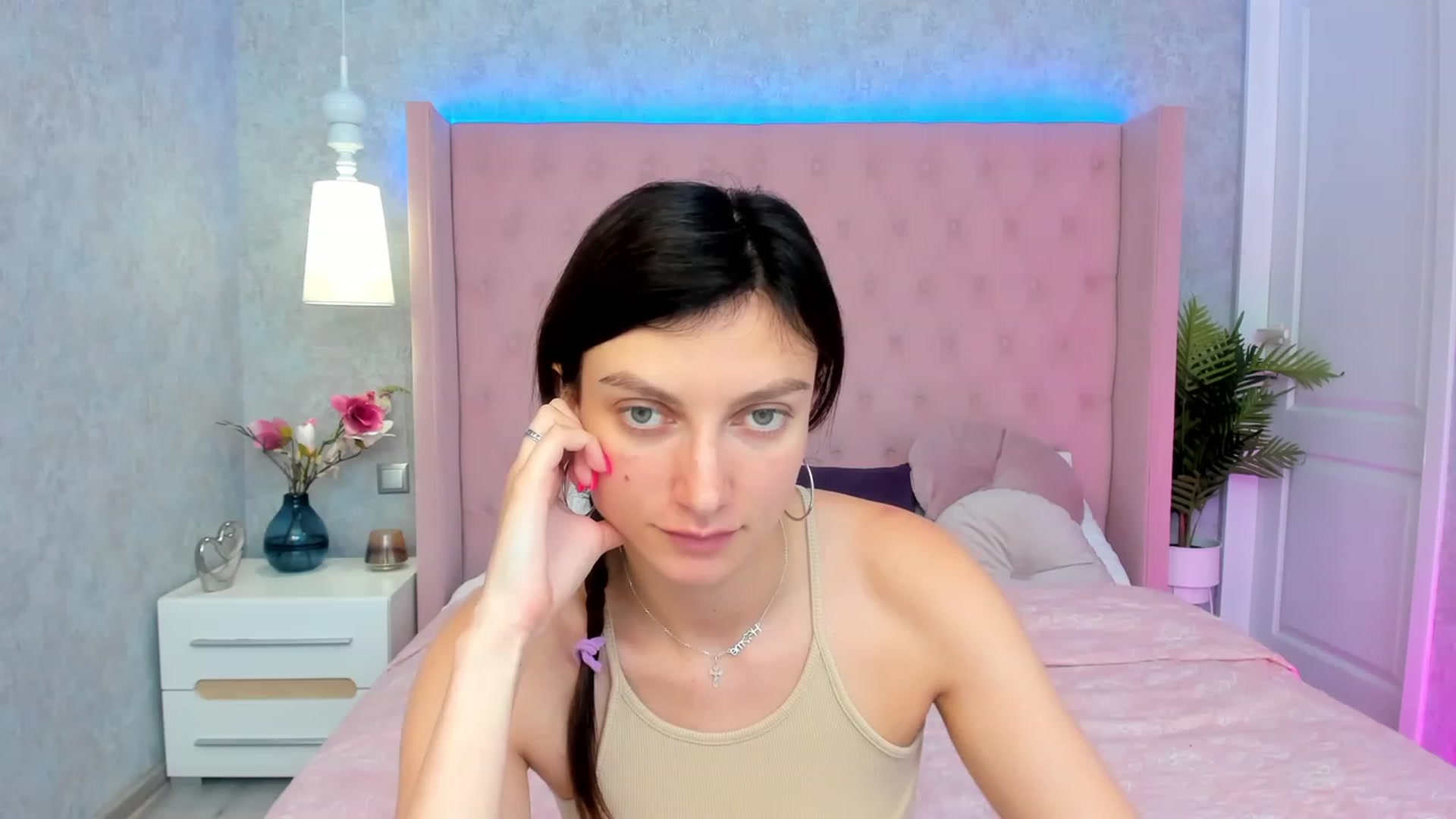 Gallery image thumbnail from SandraFitt's myfreecams stream on, 06/04/2023, 10:51 image 12 of 20