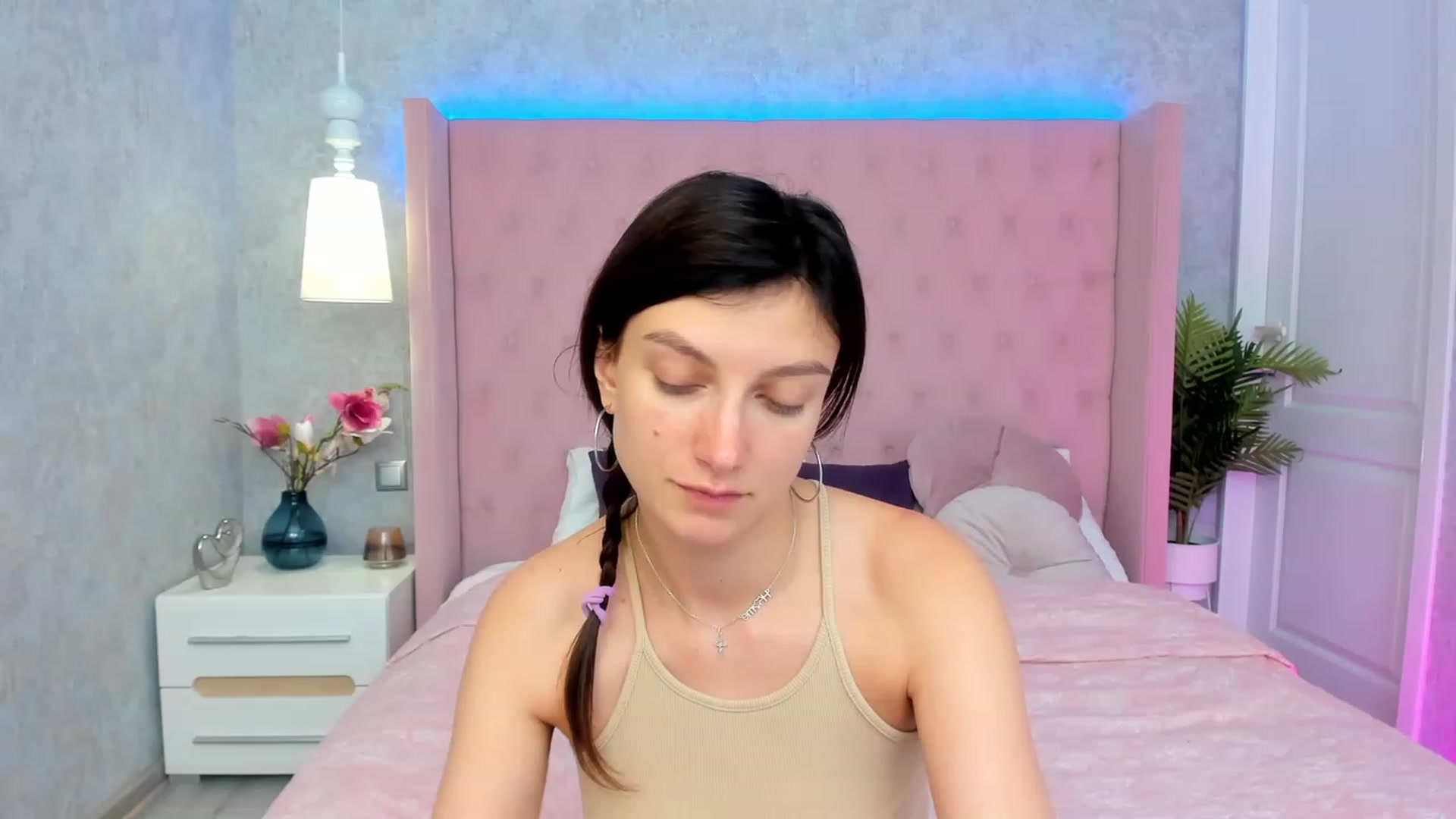 Gallery image thumbnail from SandraFitt's myfreecams stream on, 06/04/2023, 10:51 image 16 of 20