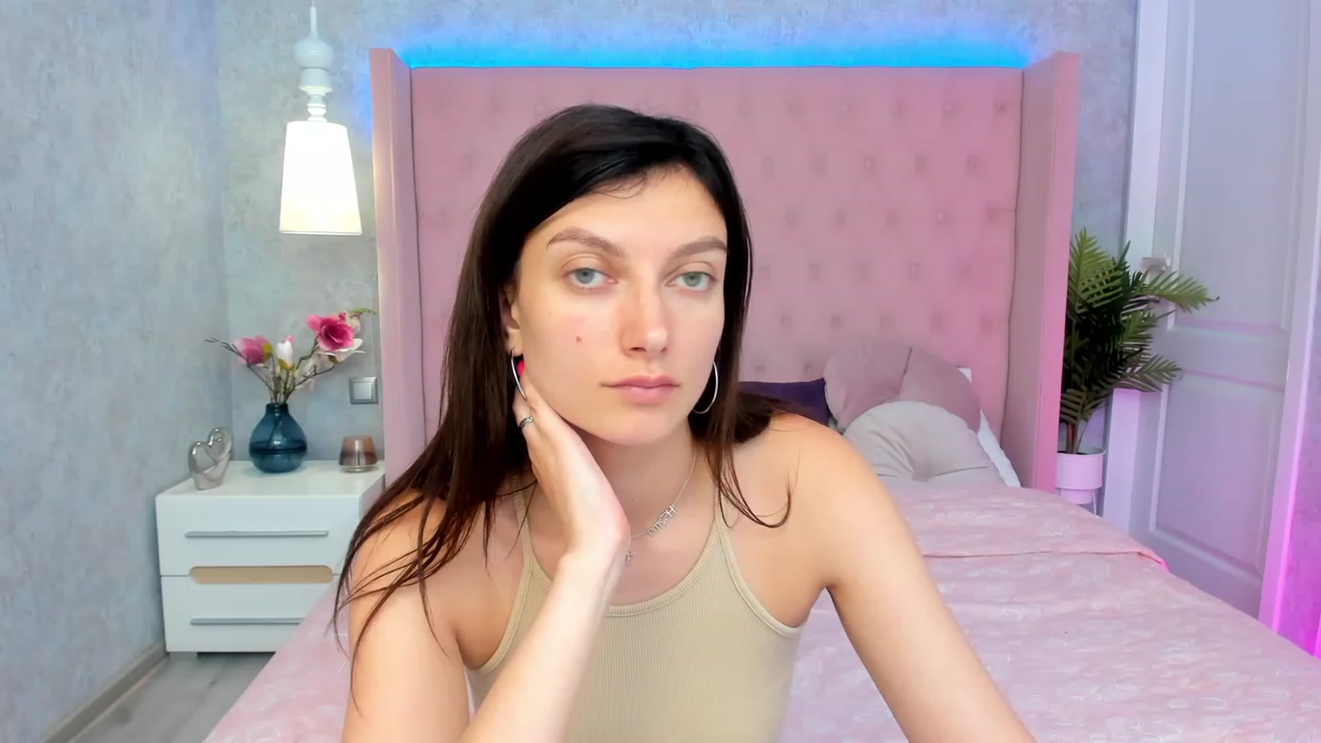 Gallery image thumbnail from SandraFitt's myfreecams stream on, 06/04/2023, 10:51 image 1 of 20