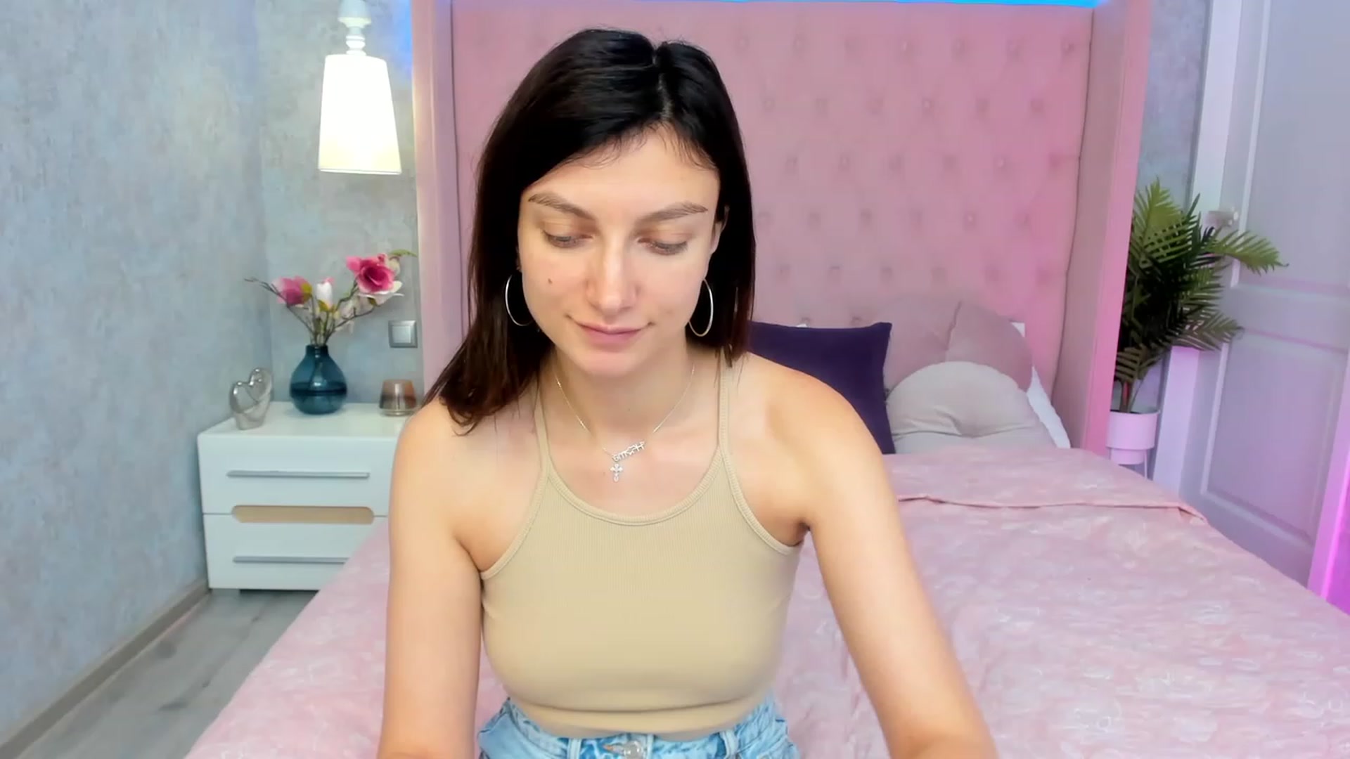 Gallery image thumbnail from SandraFitt's myfreecams stream on, 06/04/2023, 13:11 image 4 of 20