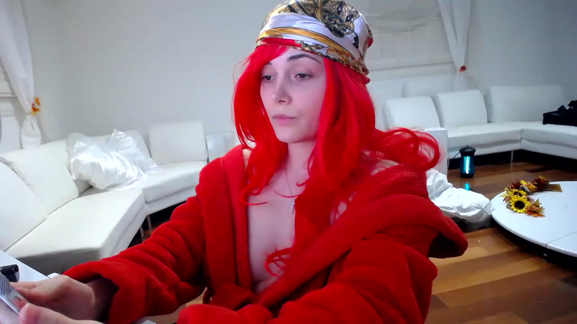 Gallery image thumbnail from SandraGPopa's myfreecams stream on, 11/21/2022, 06:50 image 7 of 20
