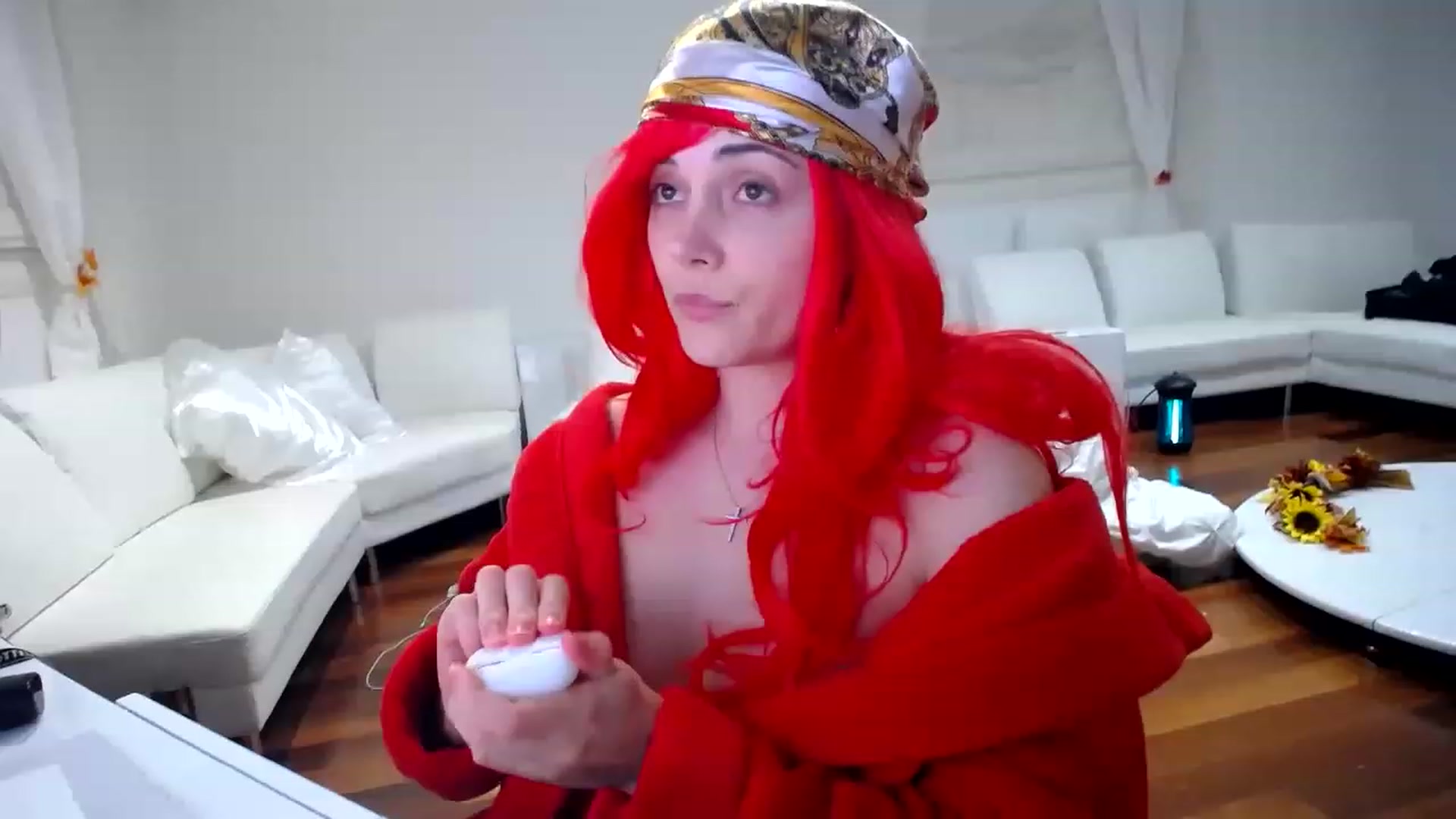 Gallery image thumbnail from SandraGPopa's myfreecams stream on, 11/21/2022, 06:50 image 6 of 20