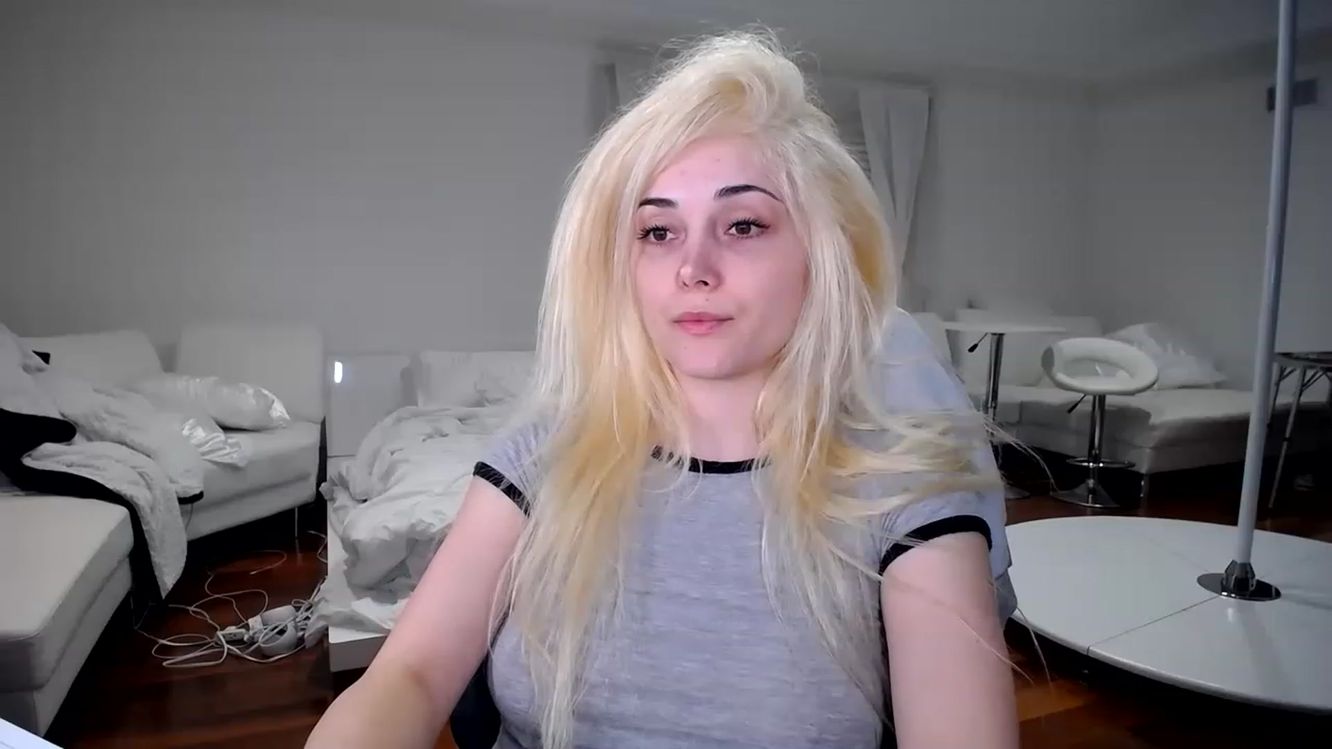 Gallery image thumbnail from SandraGPopa's myfreecams stream on, 01/28/2023, 05:51 image 19 of 20