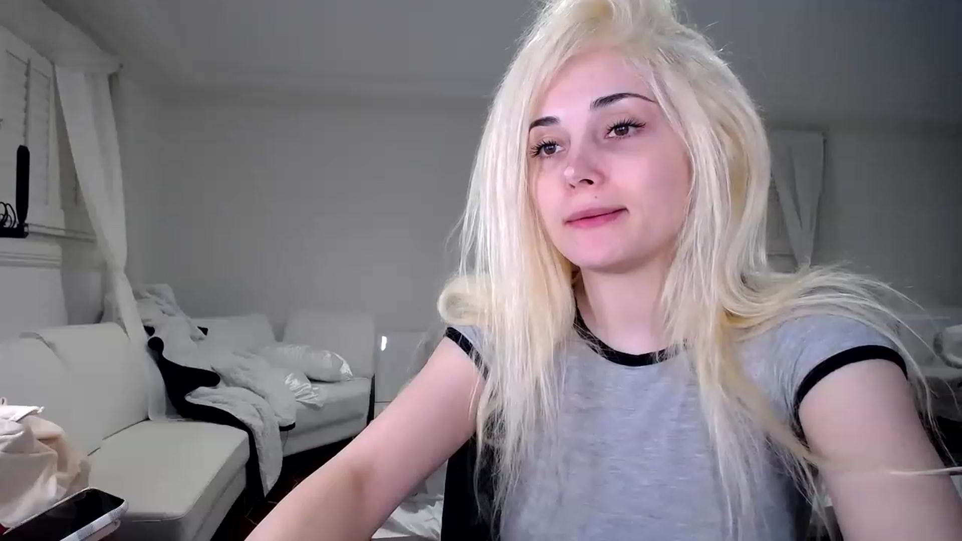 Gallery image thumbnail from SandraGPopa's myfreecams stream on, 01/28/2023, 05:51 image 15 of 20