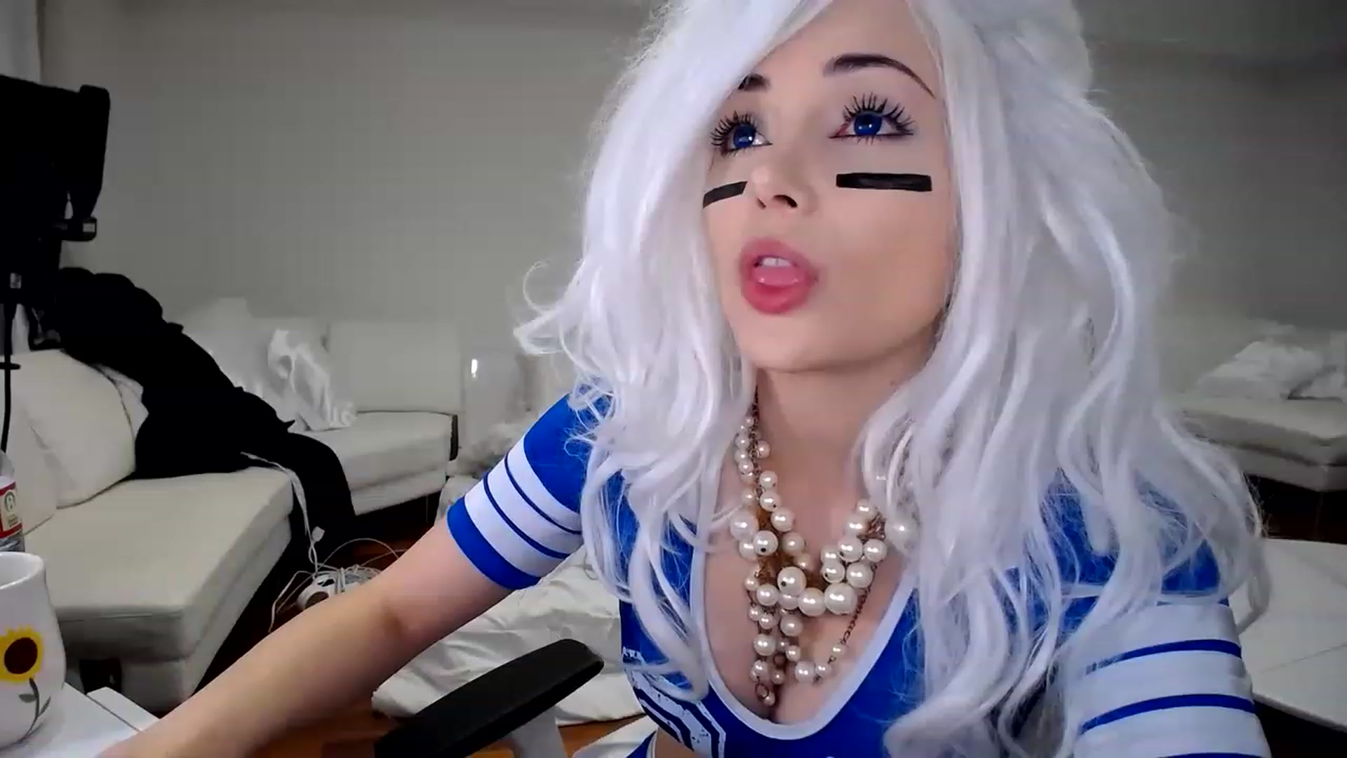 Gallery image thumbnail from SandraGPopa's myfreecams stream on, 02/20/2023, 08:37 image 13 of 20