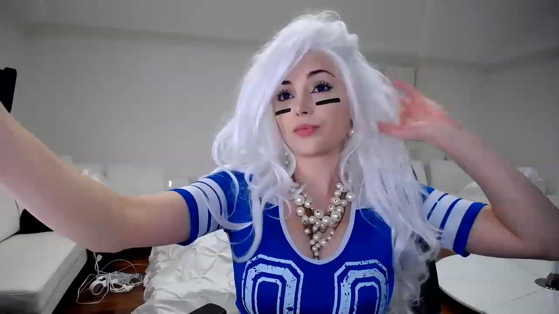 Gallery image thumbnail from SandraGPopa's myfreecams stream on, 02/20/2023, 08:37 image 9 of 20
