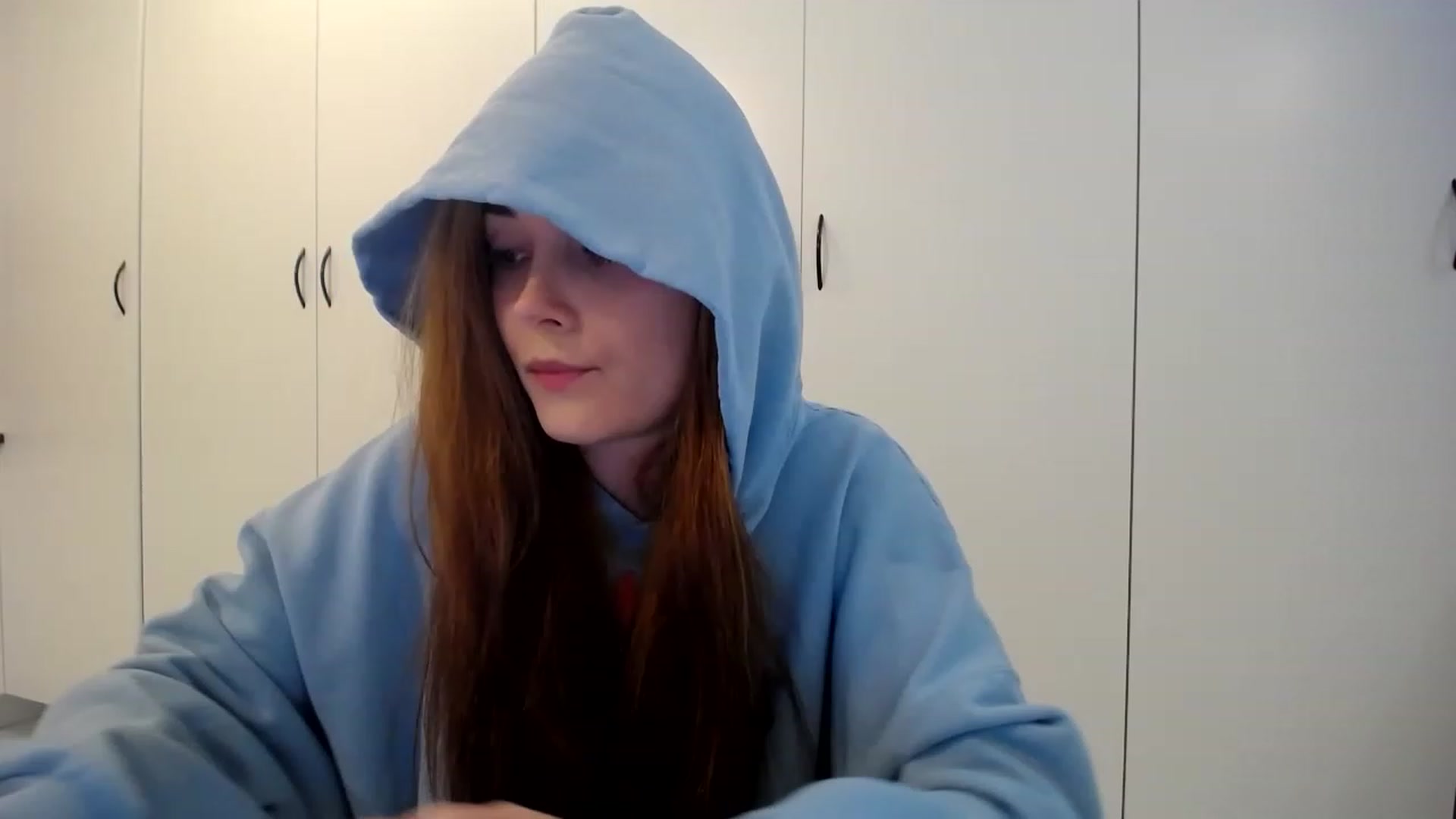 Gallery image thumbnail from SandraGPopa's myfreecams stream on, 02/24/2023, 09:15 image 16 of 20