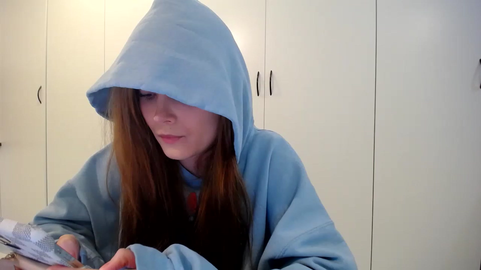 Gallery image thumbnail from SandraGPopa's myfreecams stream on, 02/24/2023, 09:15 image 17 of 20