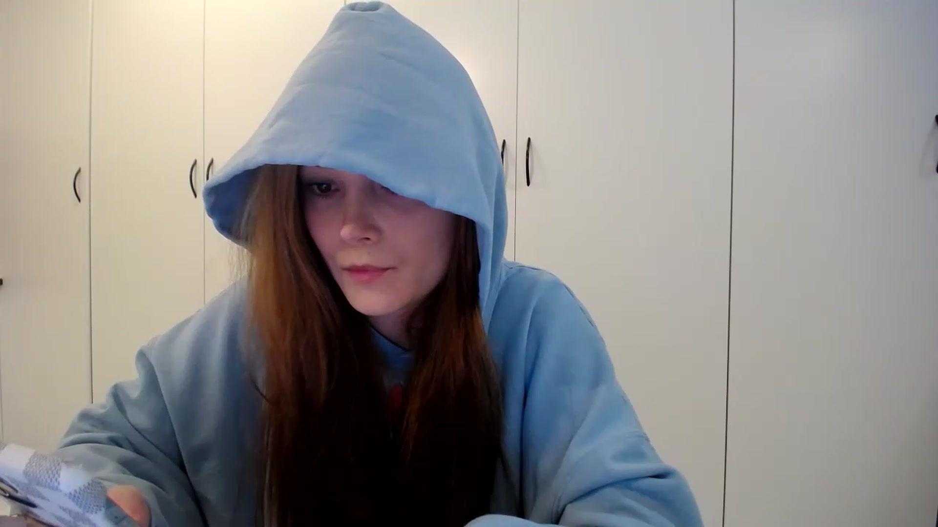 Gallery image thumbnail from SandraGPopa's myfreecams stream on, 02/24/2023, 09:15 image 15 of 20