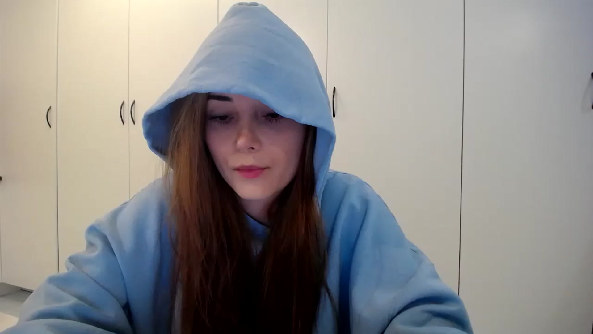 Gallery image thumbnail from SandraGPopa's myfreecams stream on, 02/24/2023, 09:15 image 14 of 20