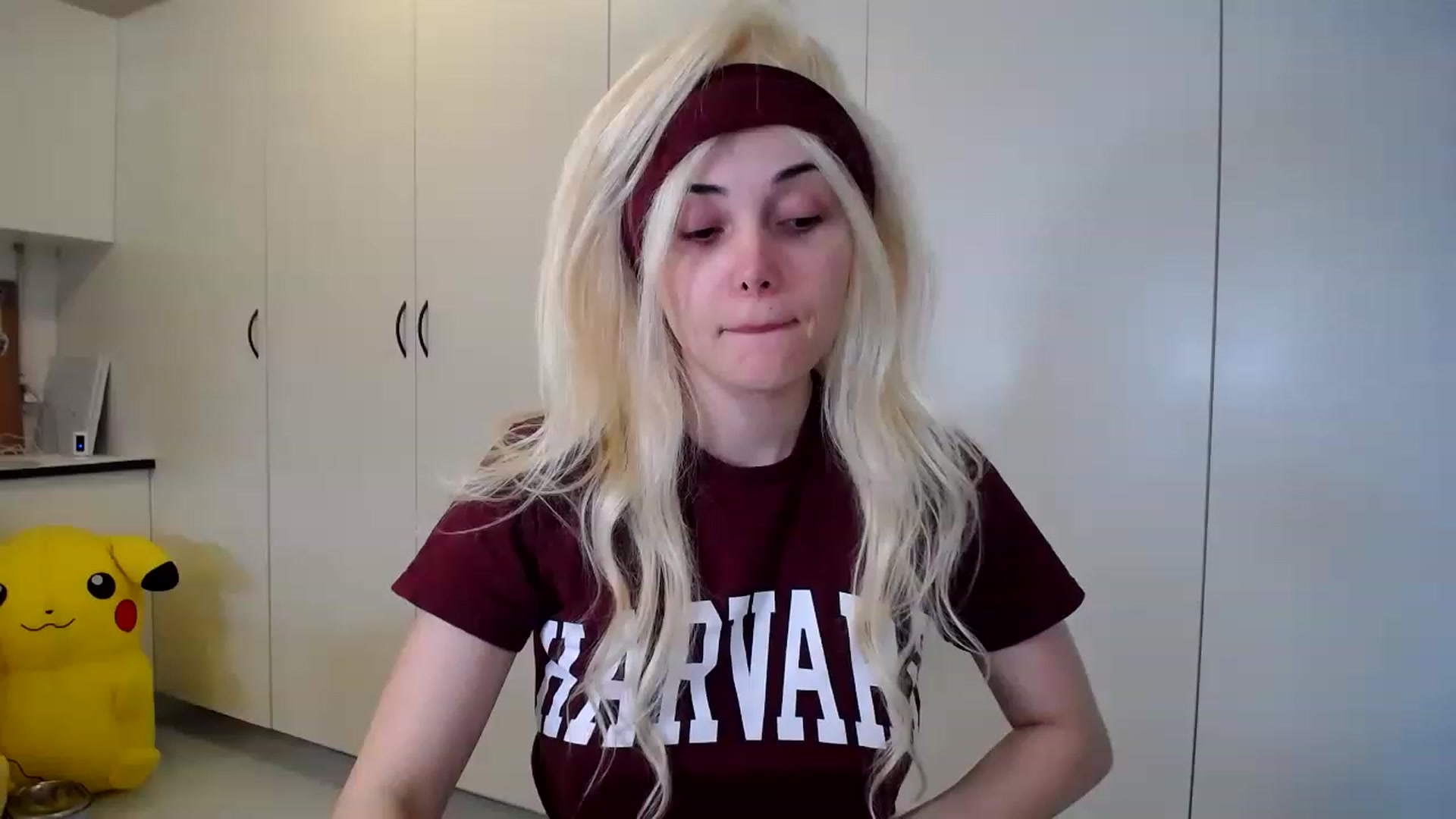 Gallery image thumbnail from SandraGPopa's myfreecams stream on, 03/20/2023, 23:20 image 17 of 20