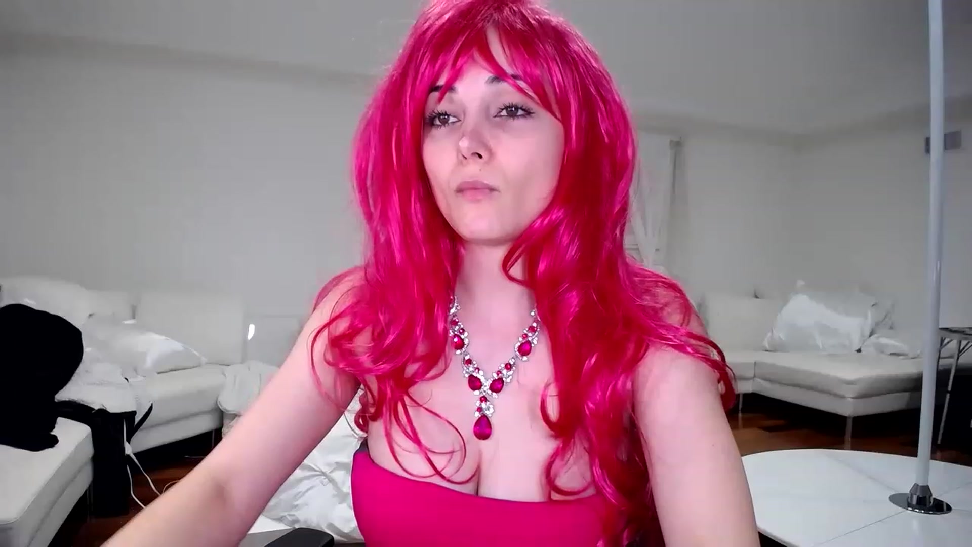 Gallery image thumbnail from SandraGPopa's myfreecams stream on, 04/08/2023, 06:37 image 19 of 20