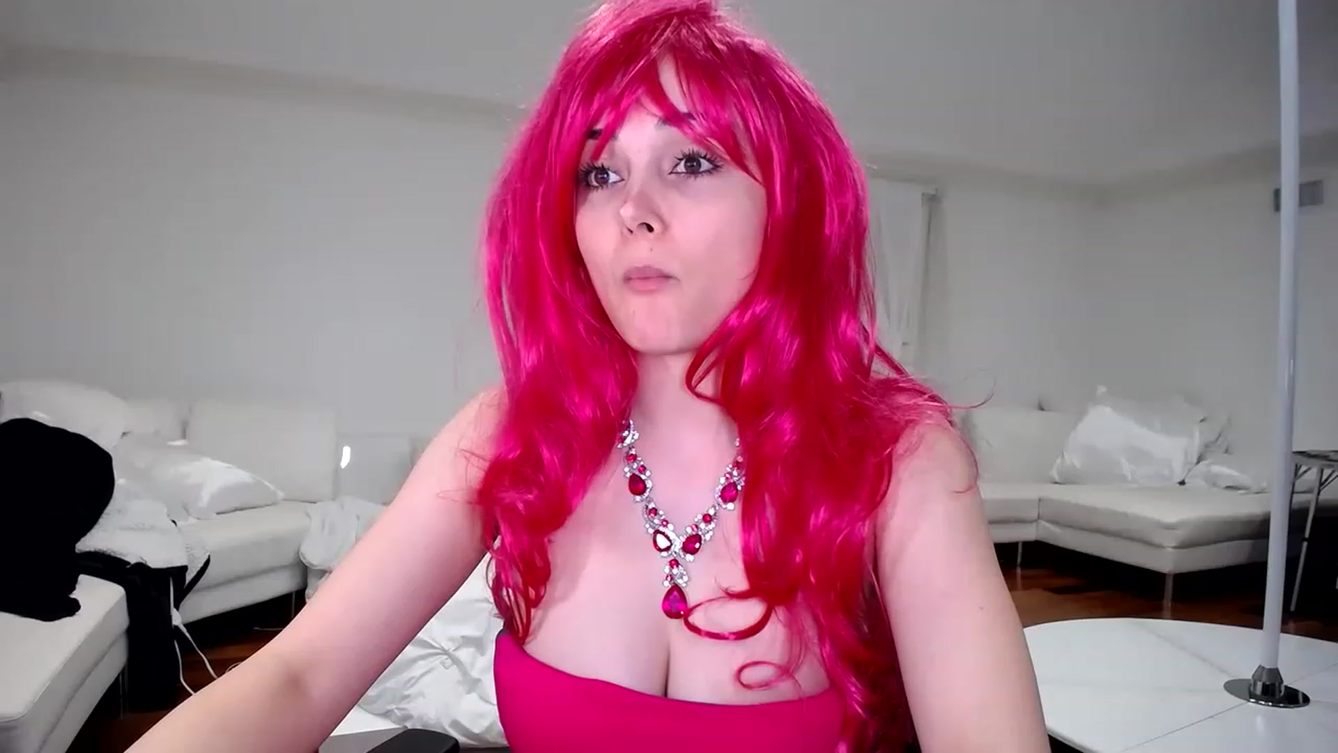 Gallery image thumbnail from SandraGPopa's myfreecams stream on, 04/08/2023, 06:37 image 20 of 20