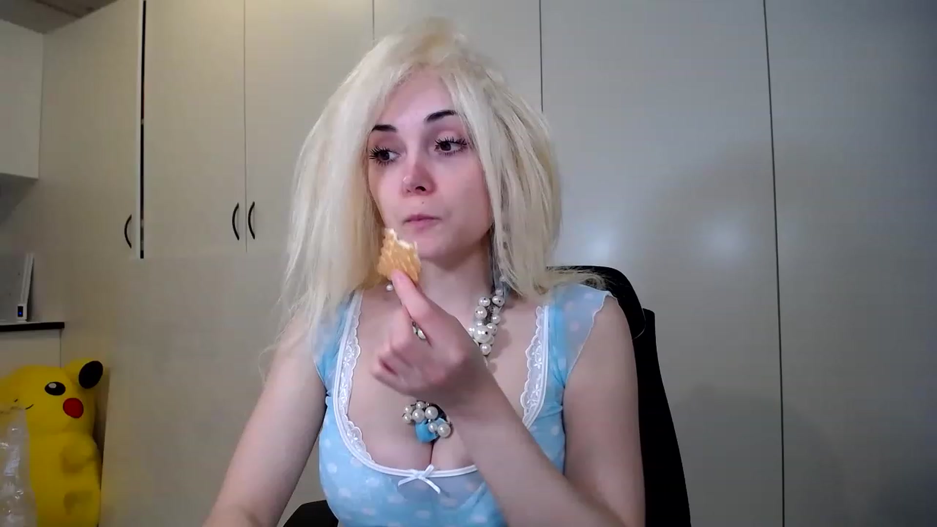 Gallery image thumbnail from SandraGPopa's myfreecams stream on, 04/14/2023, 07:47 image 1 of 20