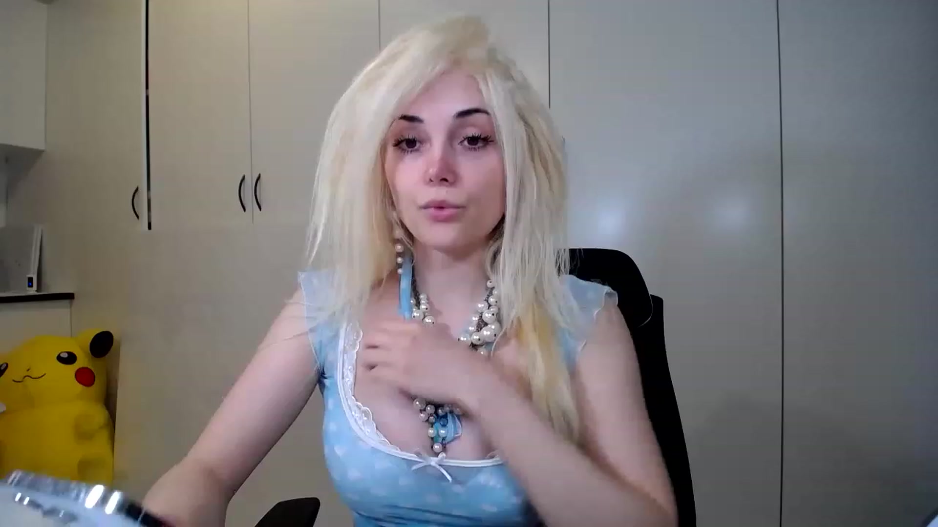 Gallery image thumbnail from SandraGPopa's myfreecams stream on, 04/14/2023, 07:47 image 16 of 20