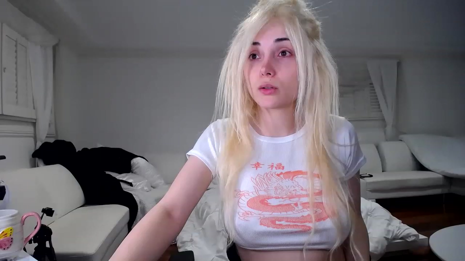 Gallery image thumbnail from SandraGPopa's myfreecams stream on, 04/15/2023, 05:12 image 18 of 20