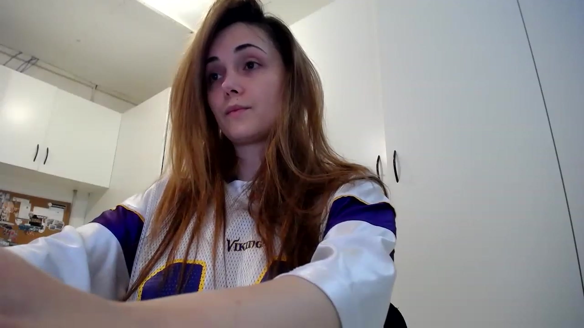 Gallery image thumbnail from SandraGPopa's myfreecams stream on, 04/19/2023, 06:26 image 20 of 20
