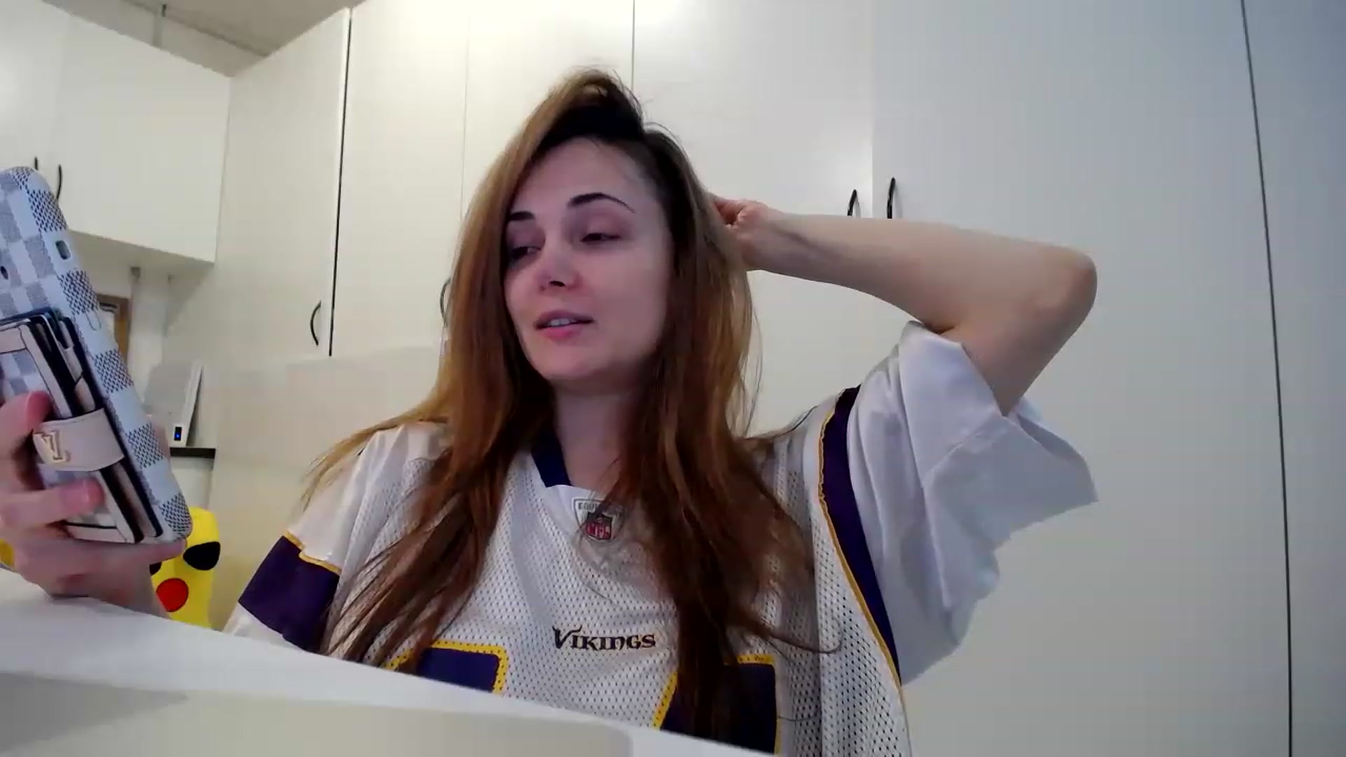 Gallery image thumbnail from SandraGPopa's myfreecams stream on, 04/19/2023, 06:26 image 11 of 20