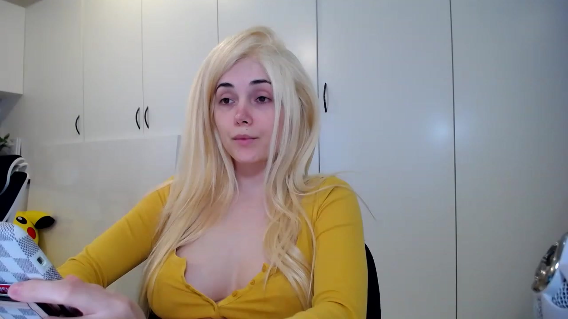 Gallery image thumbnail from SandraGPopa's myfreecams stream on, 05/12/2023, 07:56 image 20 of 20
