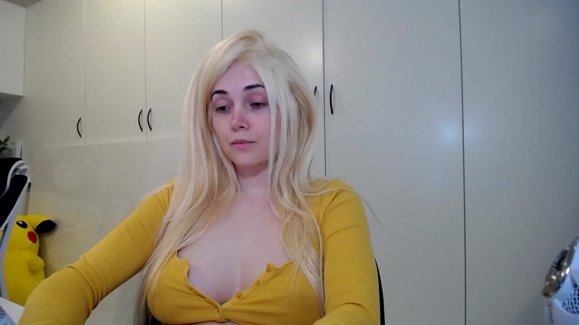 Gallery image thumbnail from SandraGPopa's myfreecams stream on, 05/12/2023, 07:56 image 19 of 20