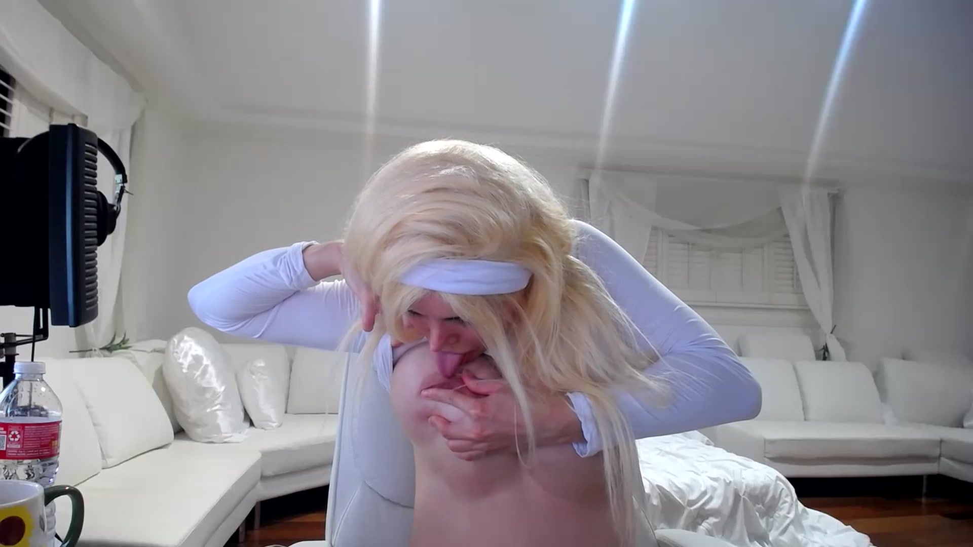 Gallery image thumbnail from SandraGPopa's myfreecams stream on, 07/17/2023, 04:53 image 3 of 20