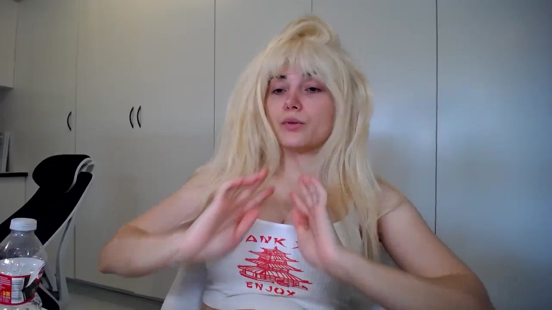 Gallery image thumbnail from SandraGPopa's myfreecams stream on, 07/18/2023, 23:37 image 12 of 20