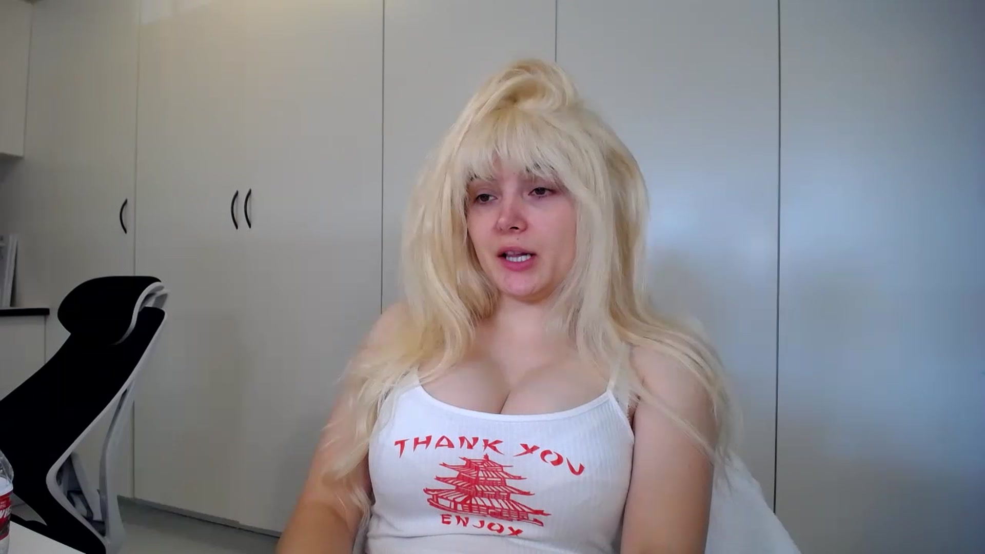 Gallery image thumbnail from SandraGPopa's myfreecams stream on, 07/18/2023, 23:37 image 4 of 20