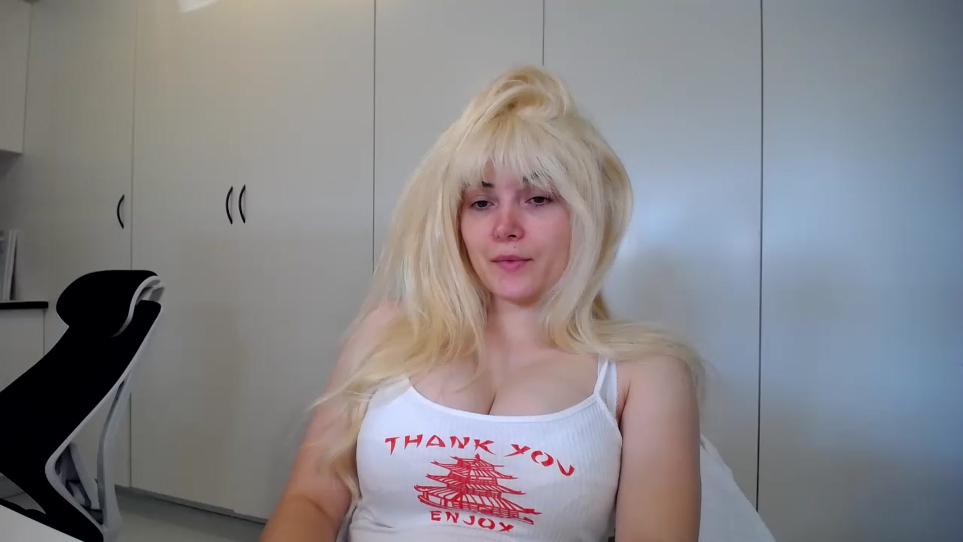 Gallery image thumbnail from SandraGPopa's myfreecams stream on, 07/18/2023, 23:37 image 8 of 20