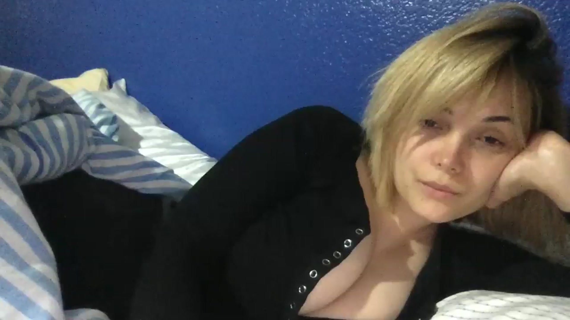 Gallery image thumbnail from SandraGPopa's myfreecams stream on, 07/29/2023, 05:36 image 13 of 20