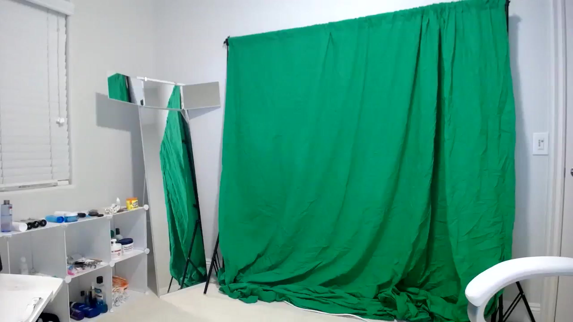 Gallery image thumbnail from SandraGPopa's myfreecams stream on, 08/04/2023, 06:01 image 14 of 20