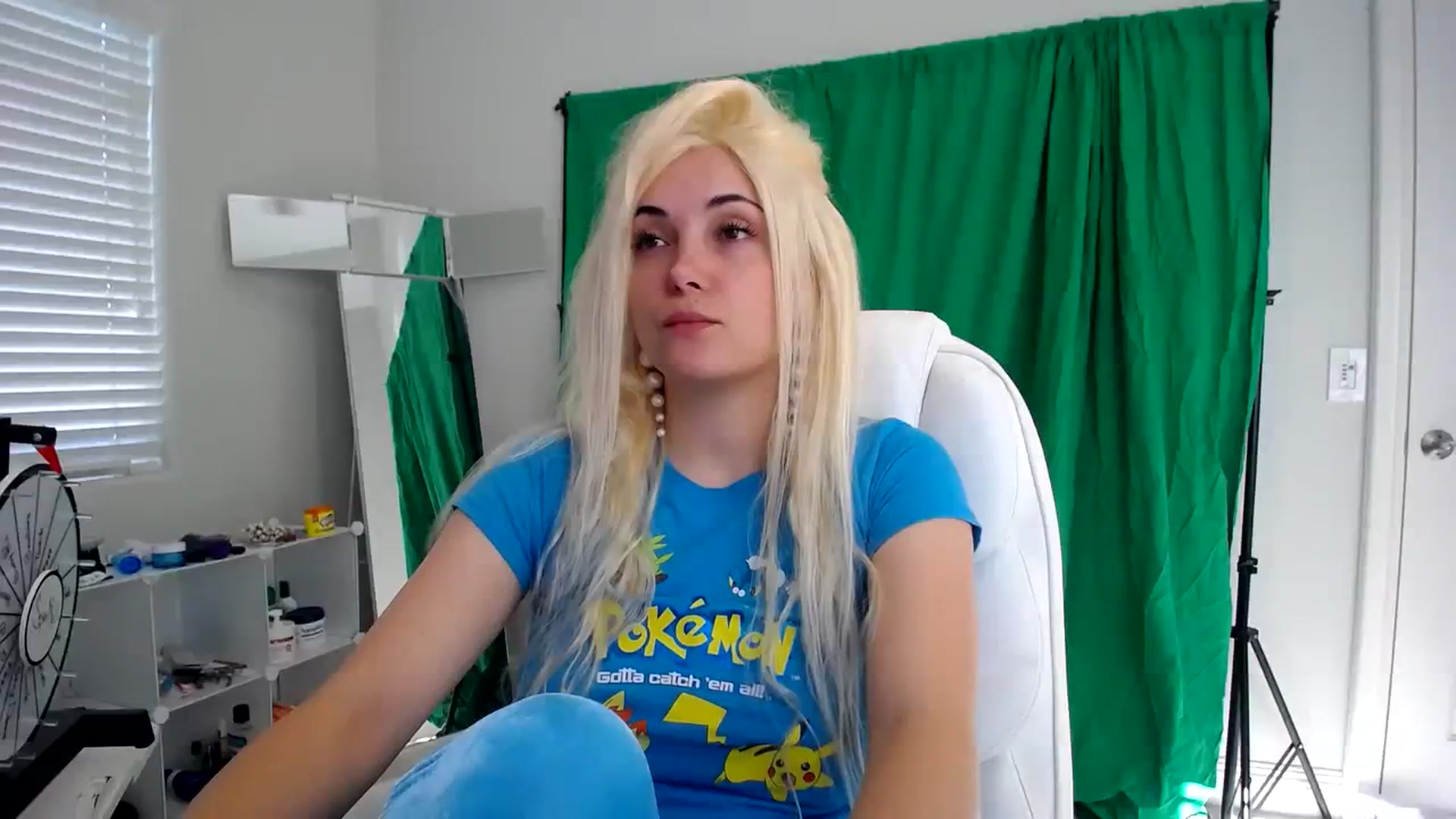 Gallery image thumbnail from SandraGPopa's myfreecams stream on, 08/07/2023, 24:33 image 3 of 20