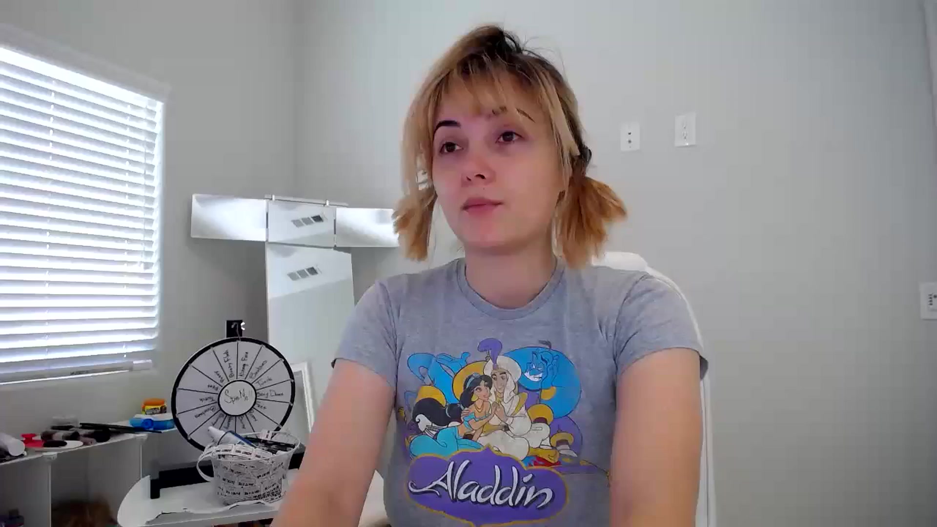 Gallery image thumbnail from SandraGPopa's myfreecams stream on, 08/23/2023, 22:36 image 1 of 20