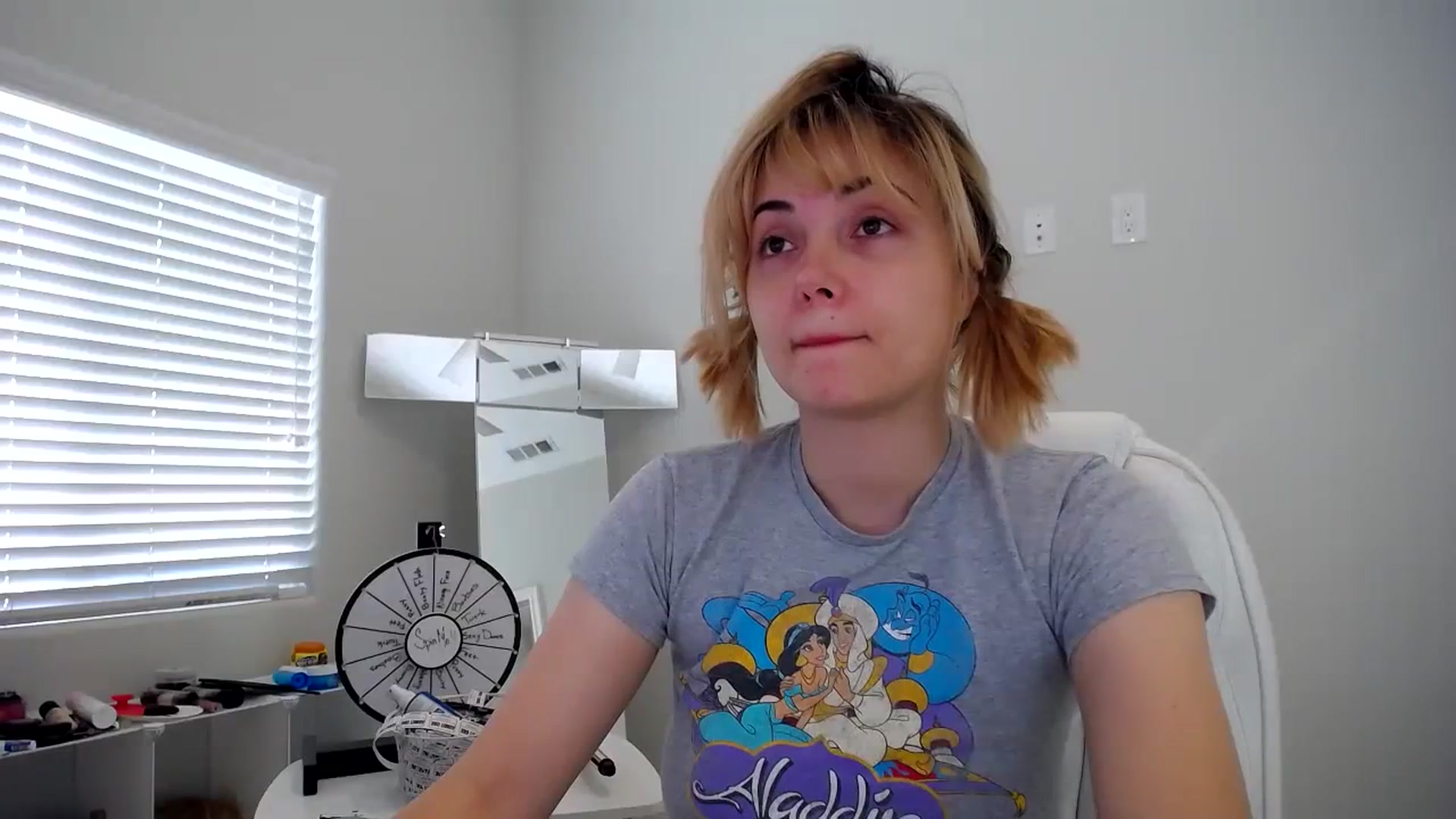 Gallery image thumbnail from SandraGPopa's myfreecams stream on, 08/23/2023, 22:36 image 9 of 20
