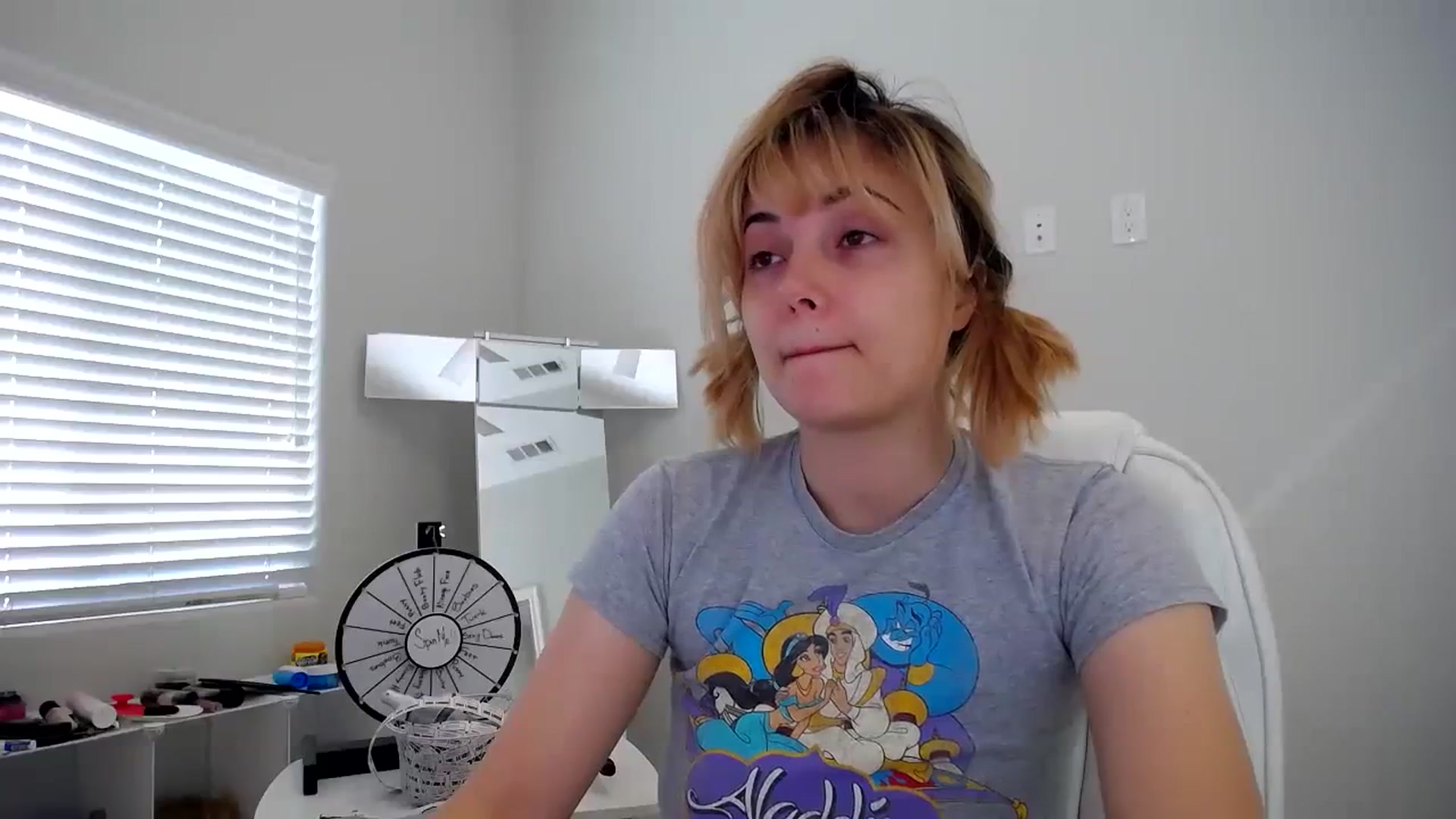 Gallery image thumbnail from SandraGPopa's myfreecams stream on, 08/23/2023, 22:36 image 16 of 20