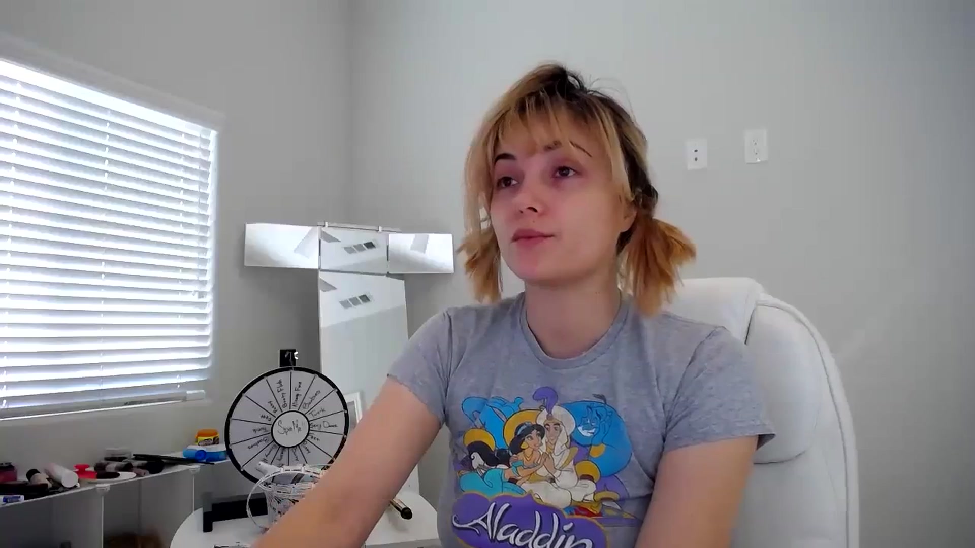 Gallery image thumbnail from SandraGPopa's myfreecams stream on, 08/23/2023, 22:36 image 18 of 20