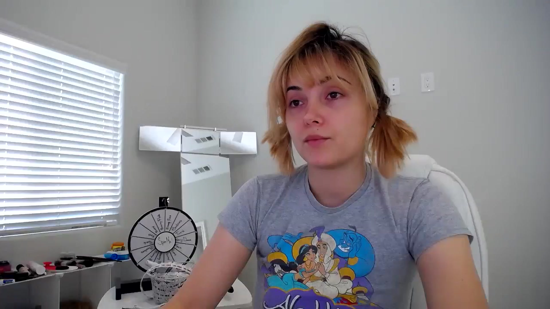 Gallery image thumbnail from SandraGPopa's myfreecams stream on, 08/23/2023, 22:36 image 19 of 20