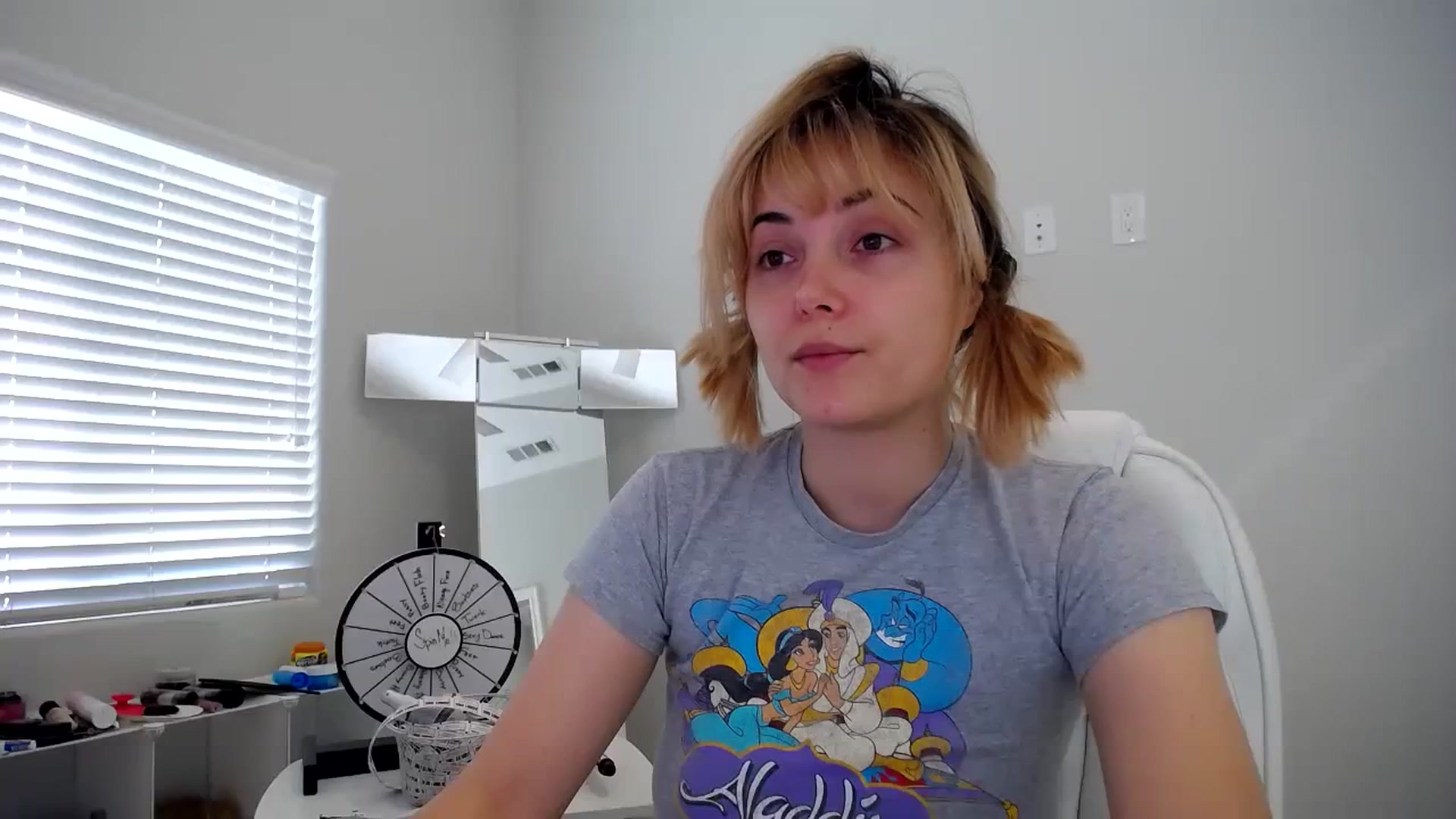 Gallery image thumbnail from SandraGPopa's myfreecams stream on, 08/23/2023, 22:36 image 13 of 20