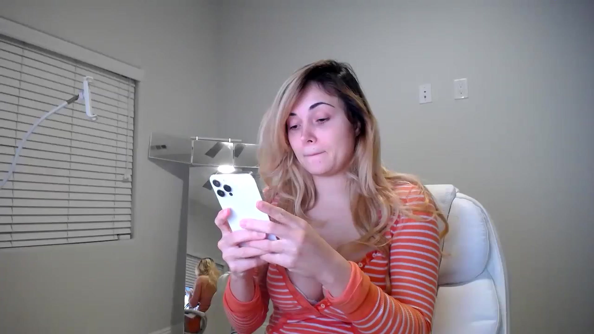 Gallery image thumbnail from SandraGPopa's myfreecams stream on, 10/26/2023, 13:01 image 14 of 20