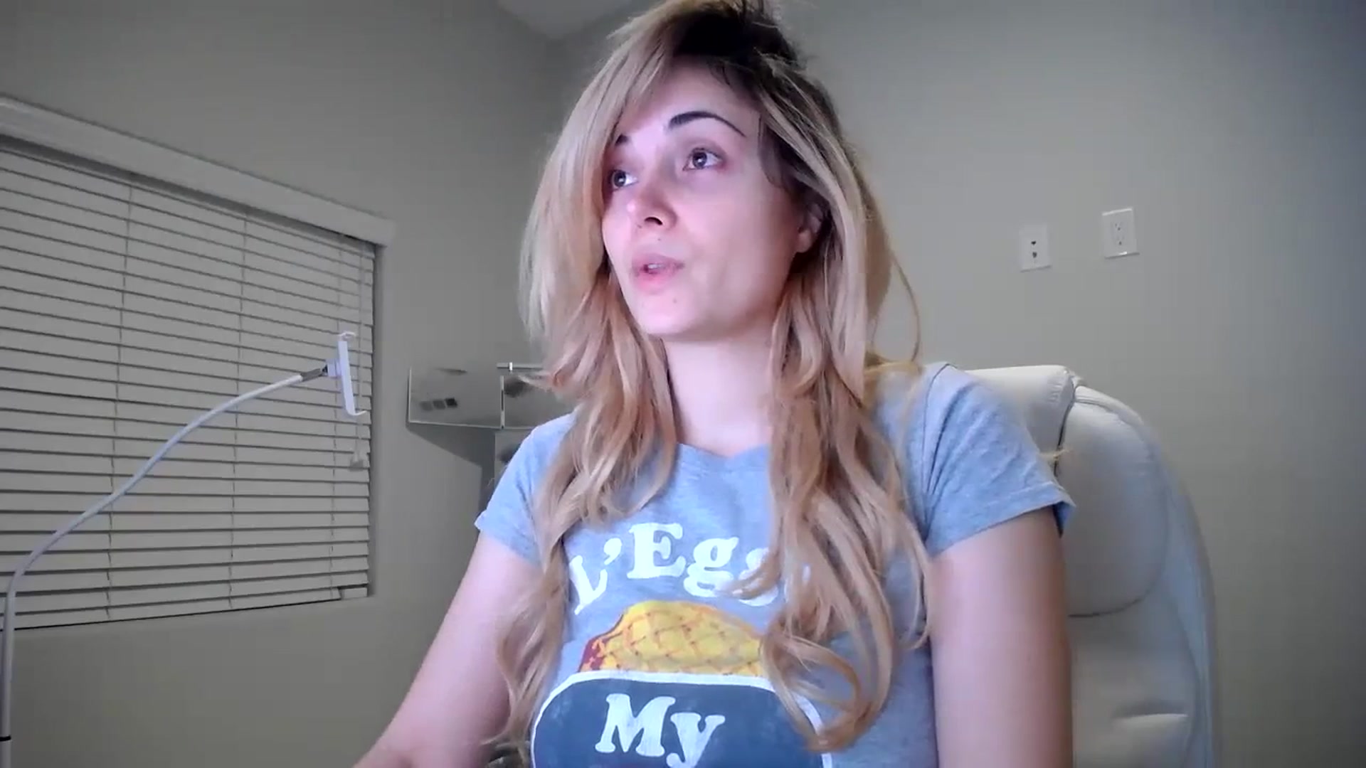 Gallery image thumbnail from SandraGPopa's myfreecams stream on, 10/27/2023, 08:16 image 12 of 20