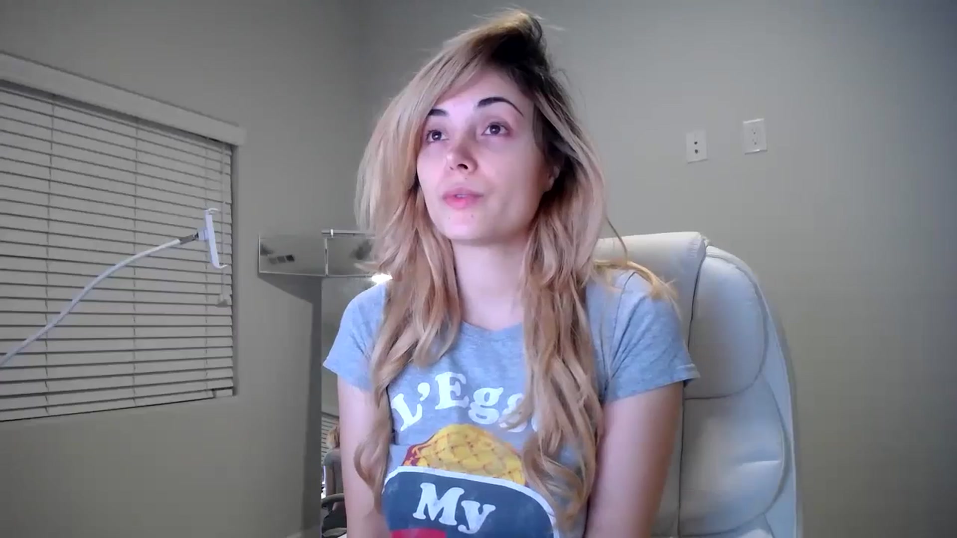 Gallery image thumbnail from SandraGPopa's myfreecams stream on, 10/27/2023, 08:16 image 7 of 20