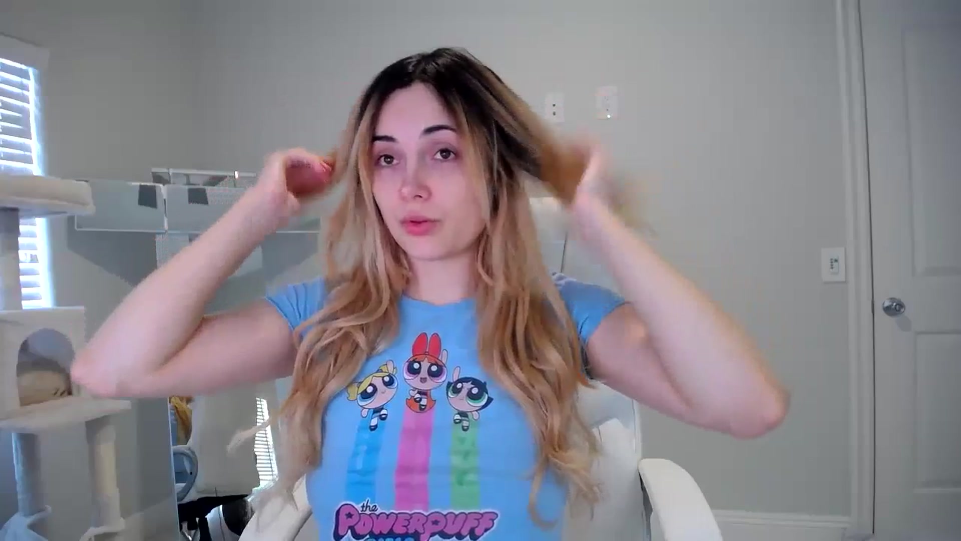 Gallery image thumbnail from SandraGPopa's myfreecams stream on, 11/01/2023, 23:57 image 14 of 20